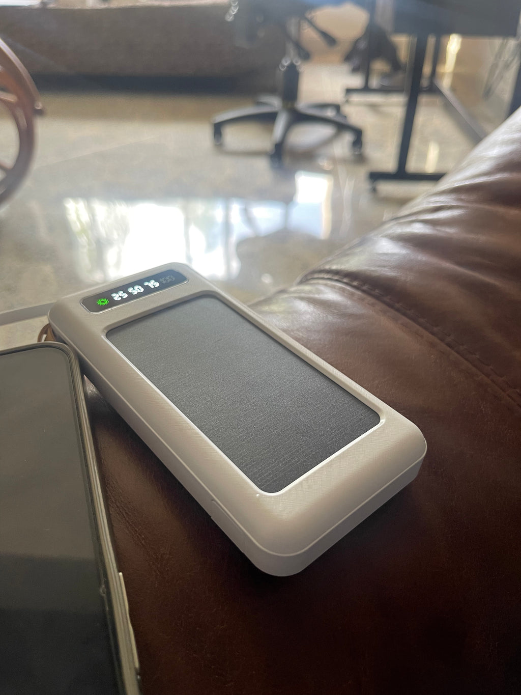 Cargador Solar Power Bank 5000mAh – Energía Inagotable Donde Estés
