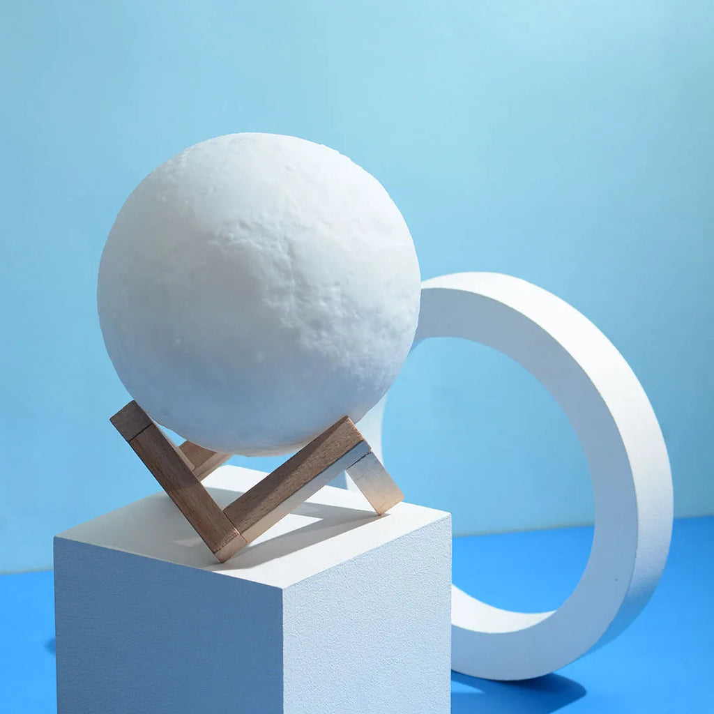 Lámpara Luna 3D con Control Remoto – Ilumina tus noches con magia y estilo